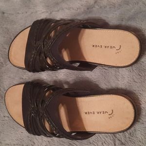 BLACK Wear.Ever Sandals, size 6M